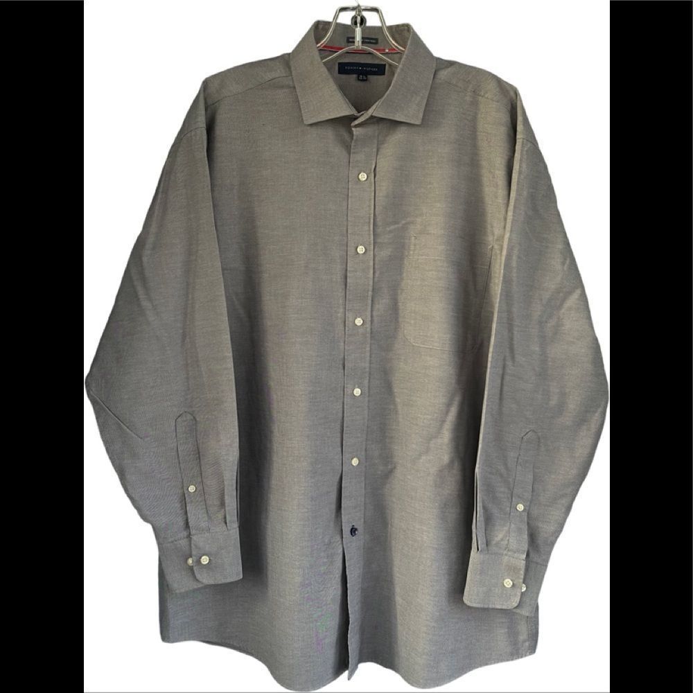 Tommy Hilfiger men’s Gray Dress Shirt